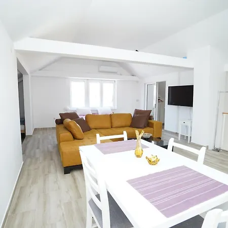 Vujovic Apartament Kladovo